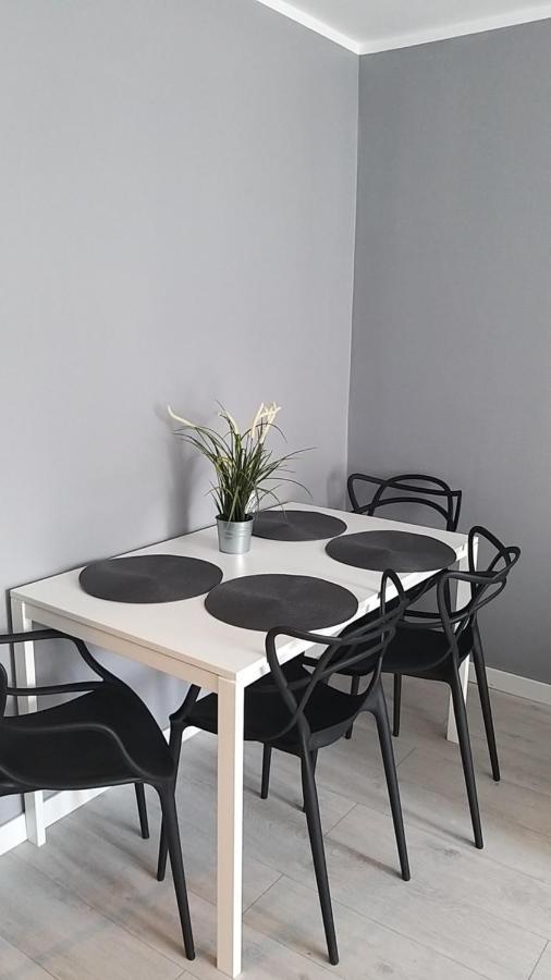 Apartament Wika วอร์ซอ ภายนอก รูปภาพ