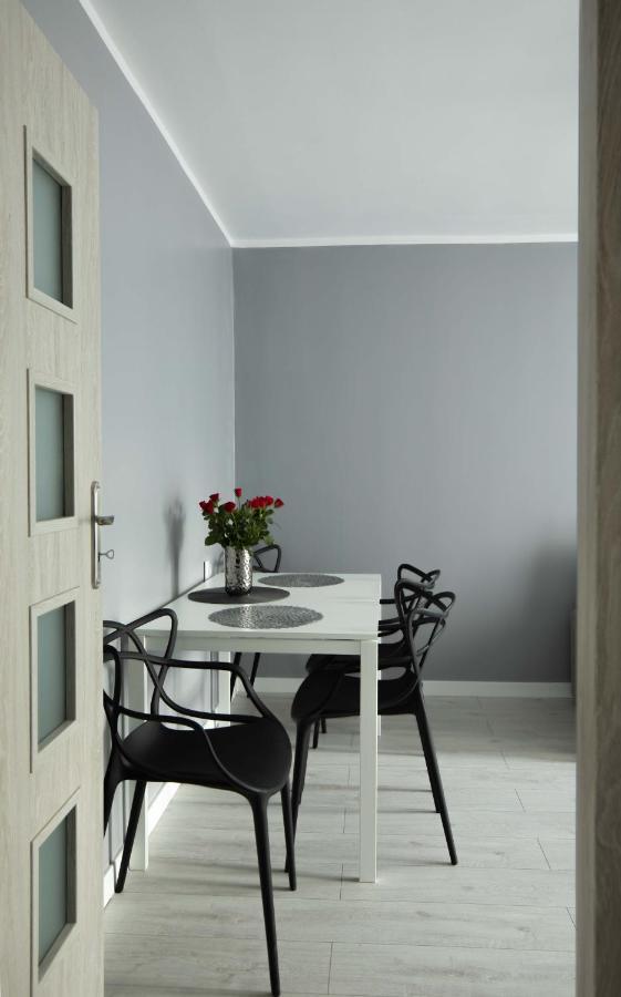 Apartament Wika วอร์ซอ ภายนอก รูปภาพ